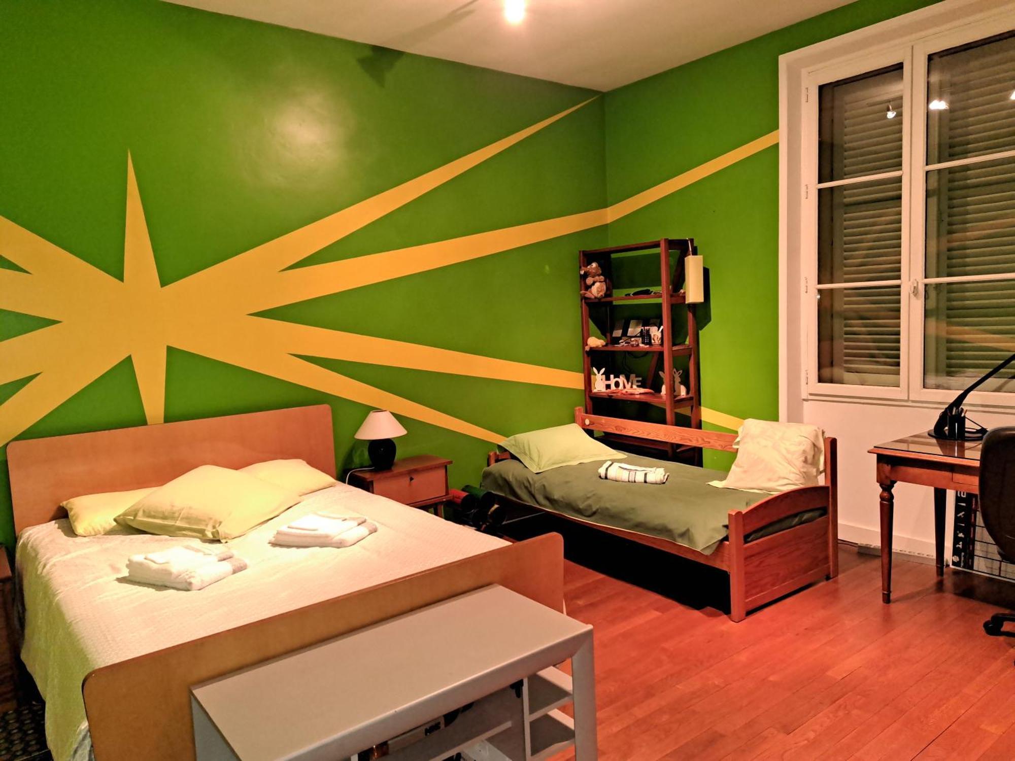 Les Chambres De Lucie-B&B - Petit Dej Inclus - Parking Prive - Proche Gare Versailles Rum bild