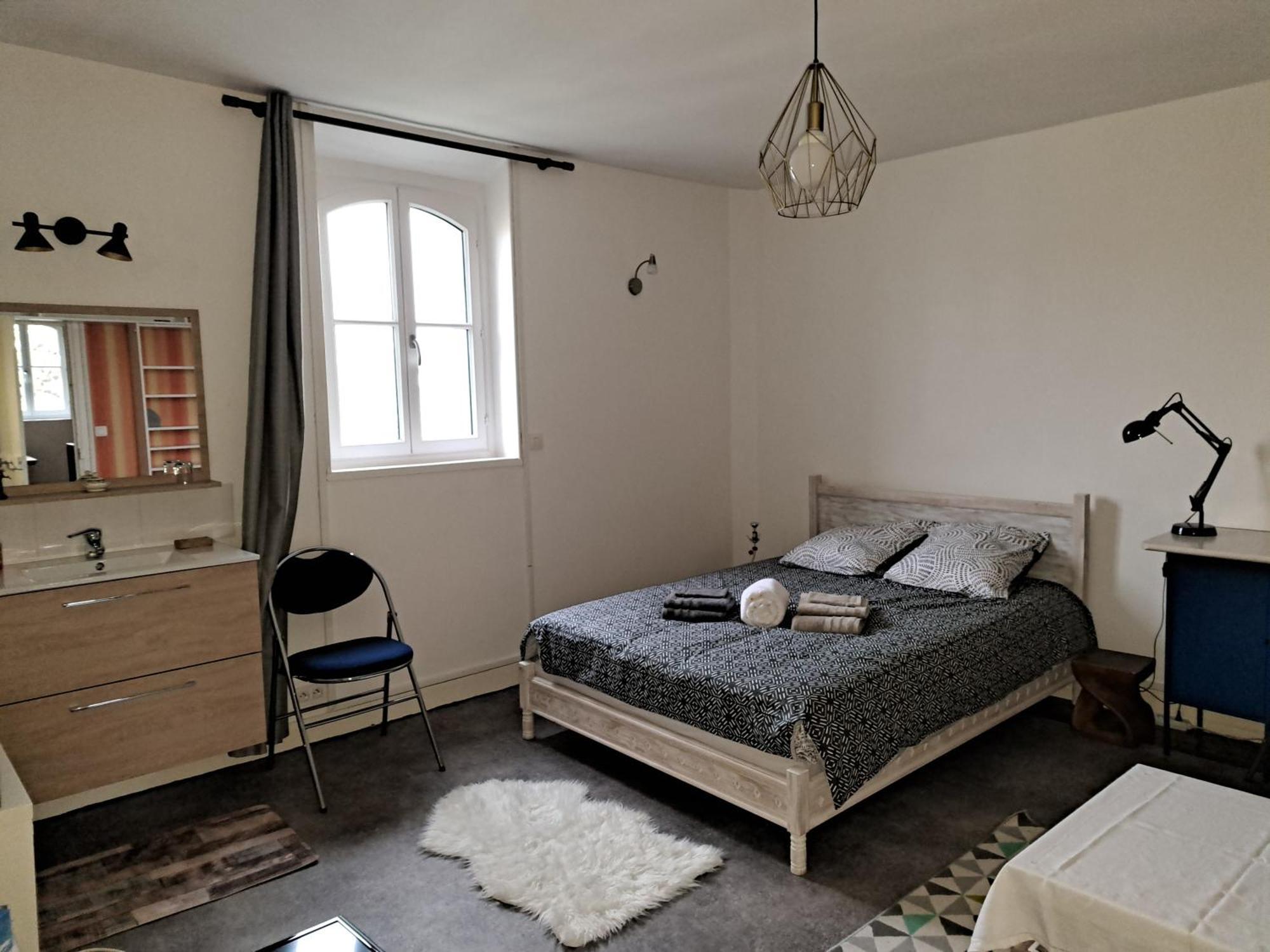Les Chambres De Lucie-B&B - Petit Dej Inclus - Parking Prive - Proche Gare Versailles Exteriör bild